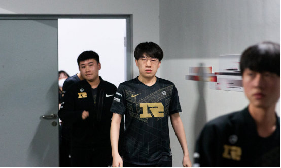 我还可以帮 我还可以帮